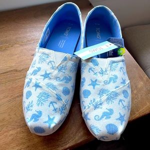 NWT TOMS seashell shoes size 7.5